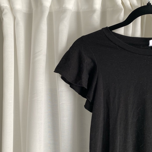 Swing dress with flutter sleeves - Picture 1 of 2